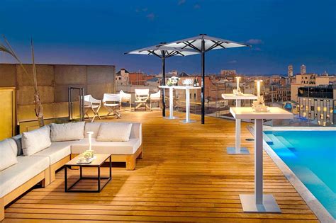 10 Best Rooftop Bars in Barcelona - Enjoy Barcelona Nightlife With a ...