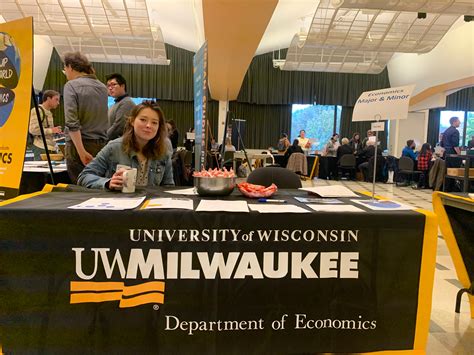 UWM Majors Explored at Fair on Campus - Media Milwaukee