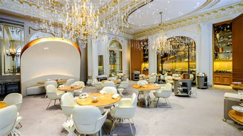 Alain Ducasse au Plaza Athénée restaurant review — WBP Stars