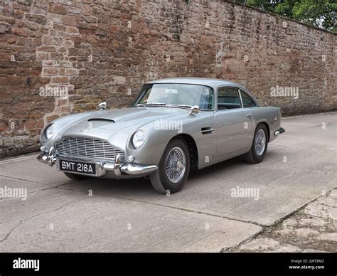 Aston Martin DB5 Goldfinger continuation Stock Photo - Alamy