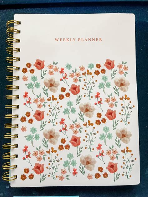 Get Organized with a Planner - A Thousand Country Roads