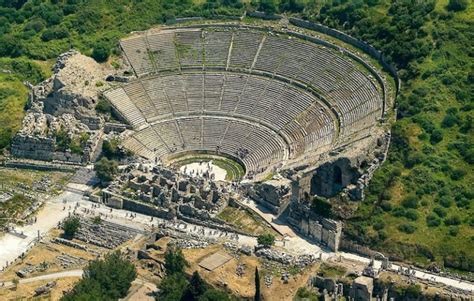 Ephesus Ancient City Ruins and Why You Should Visit