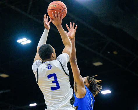 Thrilling Comeback Leads Bishop O'Connell To Win Over North Crowley - Beach Ball Classic