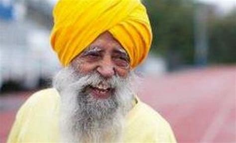 Fauja Singh sets records with marathon finish! | SikhNet