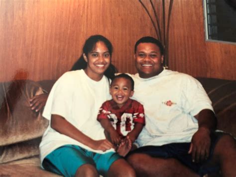 Tua momDad Courtesy Tagovailoa Family - Birmingham Christian Family ...