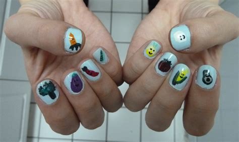 Stress That Syllable: Veggie Nail Art!