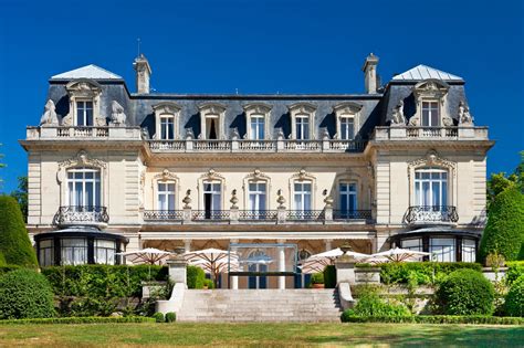 A Design Lover’s Guide to Champagne, France | Houses in france, French architecture, Champagne ...