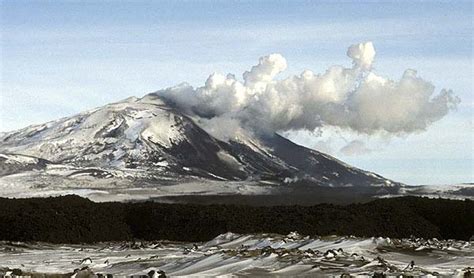 Hekla volcano, photos of the lava flows from the eruption in 2000.