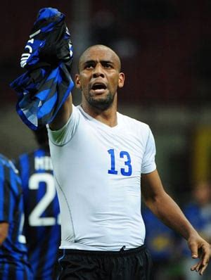 Manchester City ready to offload defender Maicon to Gremio | Football News