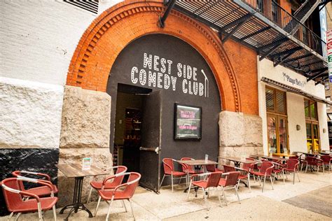 15 THRILLING Comedy Clubs in NYC (To Laugh So Hard You Cry)