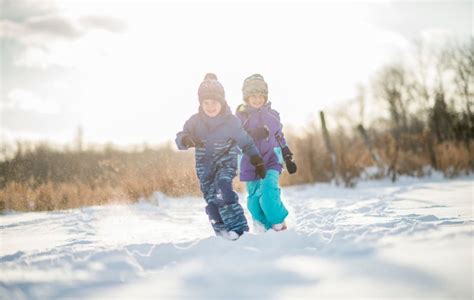 The Ultimate List of Winter Outdoor Activities for Kids | Glad To Be Mama