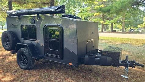 Escapade Backcountry Is a No-Frills Fiberglass Trailer That Can Outlive ...