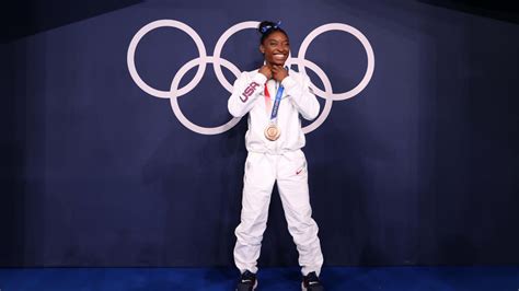 Simone Biles Tokyo 2020 journey explained by sports psychologist [Video]