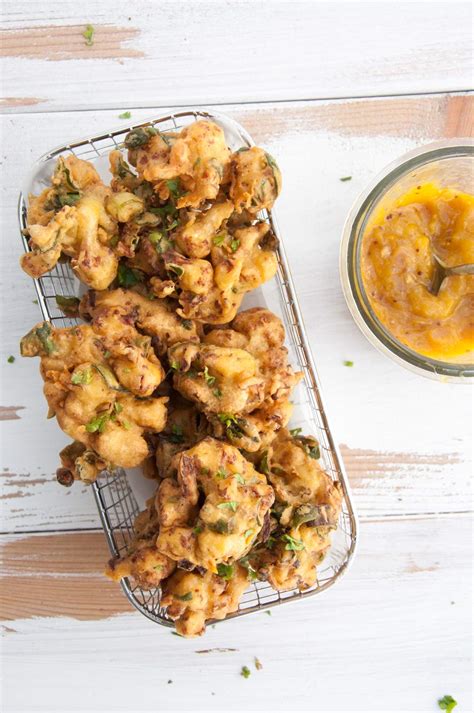 Vegetable Pakoras with Mango Chutney Recipe | Elephantastic Vegan