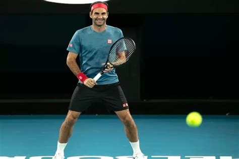 Roger Federer hits practice court at Rod Laver Arena