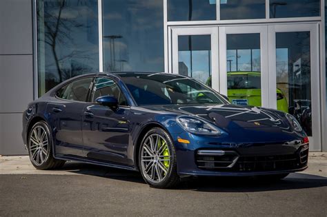 3k-Mile 2020 Porsche Panamera Turbo S E-Hybrid | PCARMARKET