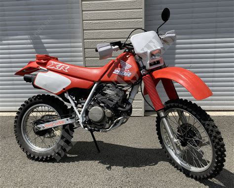 HONDA XR250 1989 restored n°194 # CLASSIC RED