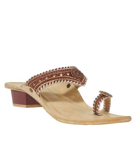 Womens Trendz Ladies Kolhapuri Chappal With Fancy Designer Patta Price in India- Buy Womens ...