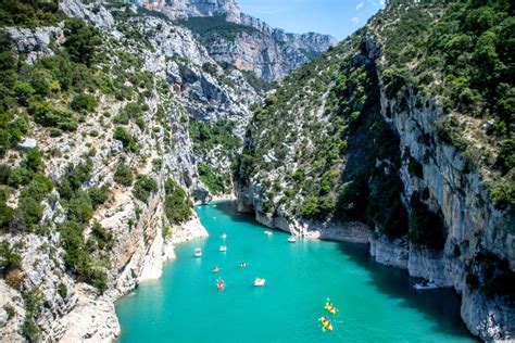 20 Best Places to Visit in the South of France - Travel Addicts