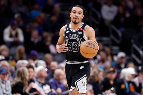 Spurs Re-Sign Tre Jones | NBA.com