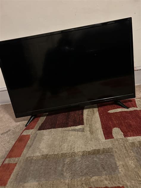 32’ Insignia LED Smart TV for Sale in Millersville, PA - OfferUp