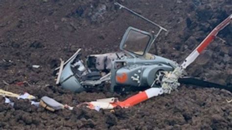 Hawaii helicopter crash: Paradise Helicopters tour carrying 6 crashes ...