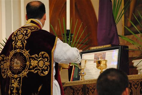 Traditional Latin Mass in Philadelphia: April 2012