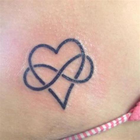 Embrace Your Love With These Heart Tattoos Ideas