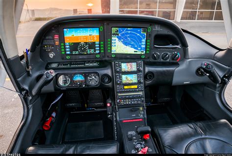 Cirrus Sr22t Cockpit