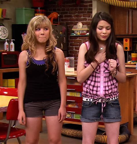 Miranda and Jennette | Miranda cosgrove bikini, Miranda cosgrove icarly, Miranda cosgrove