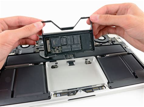 13″ MacBook Pro teardown: Easy SSD, trackpad access, no room for RAM ...