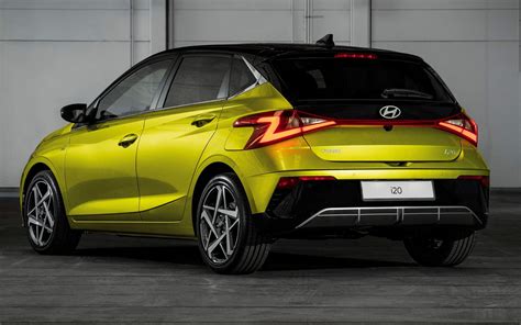 Novo Hyundai i20 2024 chega com motor híbrido à Europa