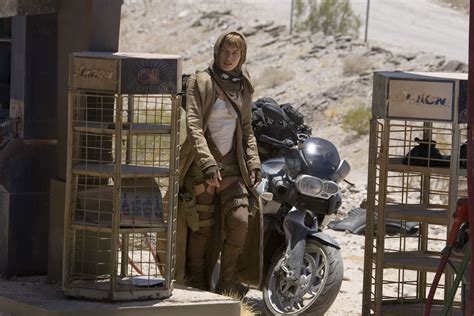 Resident Evil: Extinction - Alice - Resident Evil: Extinction Photo ...