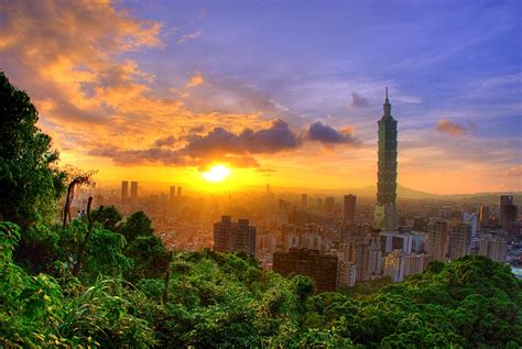 Top 10 Must Visit Tourist Attractions in Taipei, Taiwan