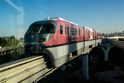 The Palm Jumeirah Monorail - Stations, Connections & Prices » Dubai Junkies