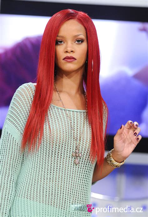 Rihanna - - hairstyle - easyHairStyler