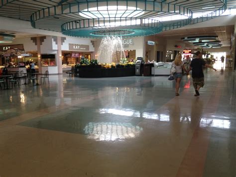 Western Hills Mall | It does have a nice fountain. Couldnt g… | Flickr