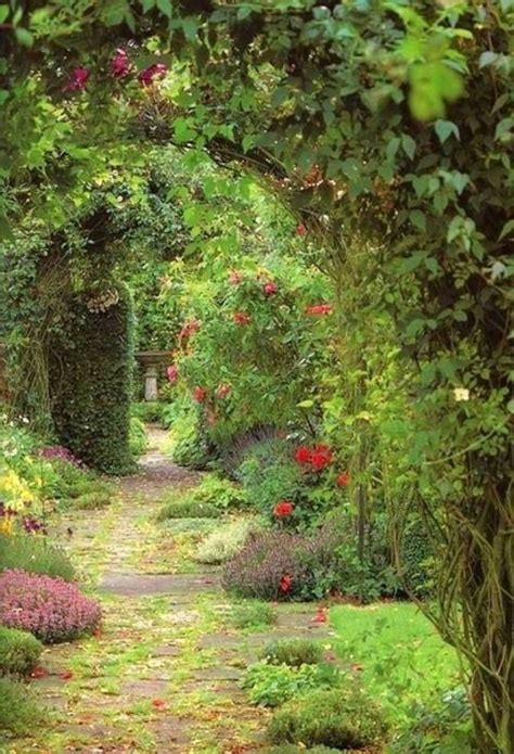 10 Secret Garden Ideas | Beautiful gardens, Secret garden, Cottage garden