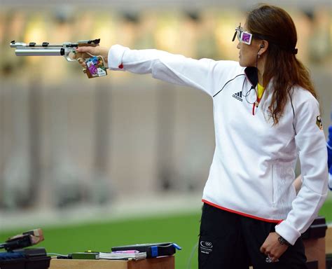 Munkhbayar Dorjsuren Photos Photos: Olympics Day 2 - Shooting | Air ...