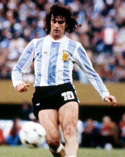 Mario Kempes (Argentine Footballer) ~ Wiki & Bio with Photos | Videos