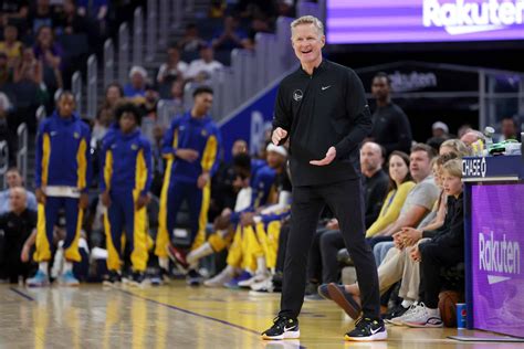 Steve Kerr Had Hilarious Reaction After Warriors Beat Lakers