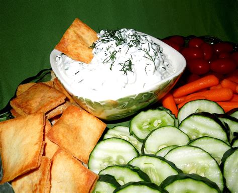 Fresh Cucumber Dill Dip - melissassouthernstylekitchen.com