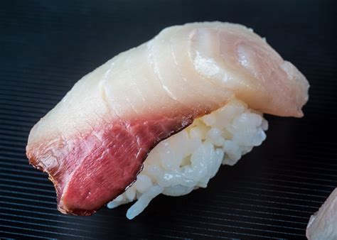 Yellowtail Nigiri – Sushi Day