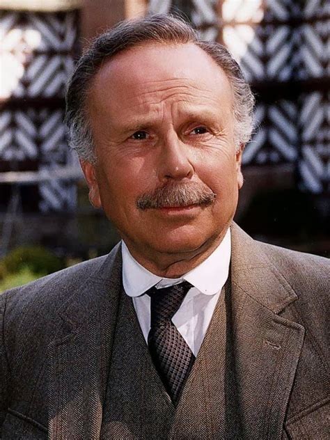 Episode 33: Remembering Edward Hardwicke - I Hear of Sherlock Everywhere