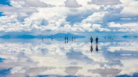 Mirror of the Sky: Bolivia's Uyuni Salt ... | Destinos, Viagens, Lugares paradisíacos