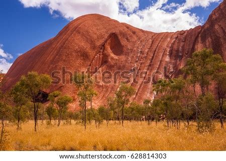 Uluru Stock Images, Royalty-Free Images & Vectors | Shutterstock