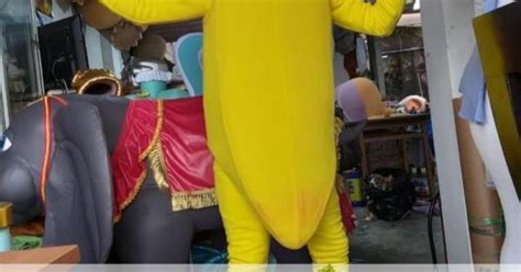 Peely Banana Skin For night Videogame Mascot Costume Adult