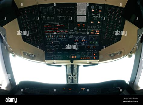 Gulf Stream Aircraft Cockpit Stock Photo - Alamy