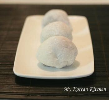 Strawberry Rice Cakes - My Korean Kitchen