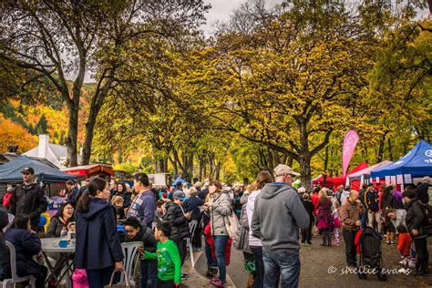 Two Go Tiki Touring: Arrowtown Autumn Festival- 2016